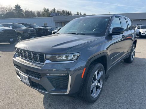 New 2026 Jeep Grand Cherokee Limited image 3