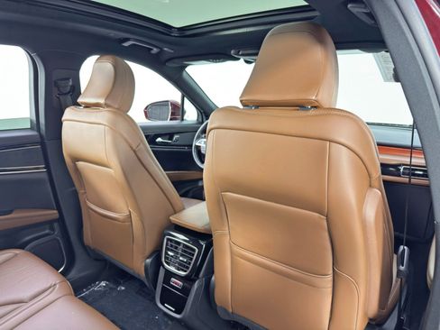 Used 2022 Lincoln Nautilus Reserve image 34