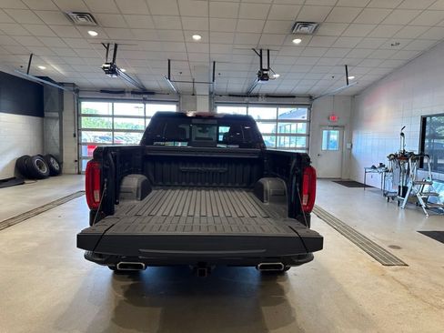 Used 2020 GMC Sierra 1500 Denali w/ Denali Ultimate Package AWD/4WD image 17