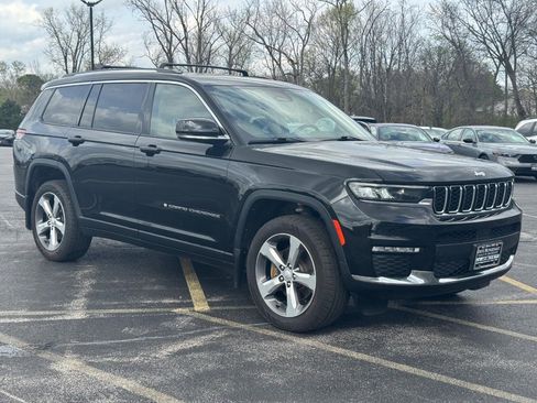 Used 2022 Jeep Grand Cherokee L Limited w/ MOPAR Finishing Package AWD/4WD image 2