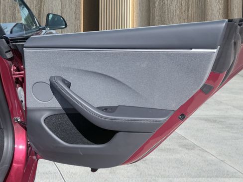 Used 2025 Tesla Model 3 RWD image 31