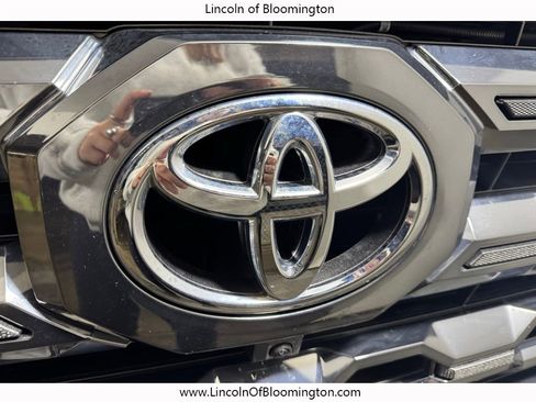 Used 2025 Toyota Tundra Platinum image 10