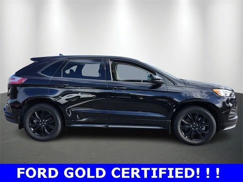 Used 2024 Ford Edge SE w/ Black Appearance Package image 5