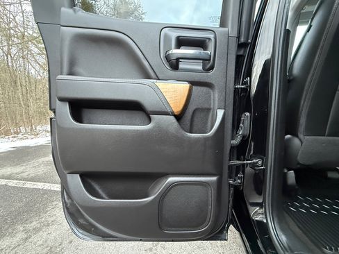 Used 2018 Chevrolet Silverado 2500 LTZ w/ LTZ Plus Package image 24