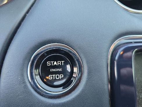 Used 2014 Jaguar XJ L Portfolio image 48