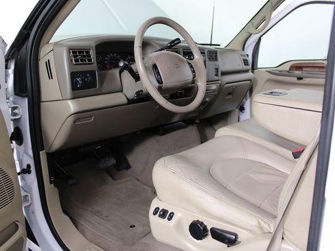 Used 2000 Ford F350 Lariat image 17