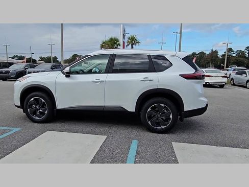 New 2026 Nissan Rogue SV image 26