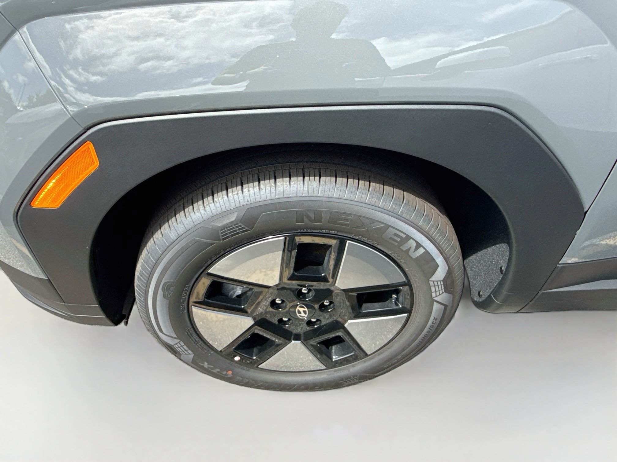 New 2027 Hyundai Santa Fe SEL FWD image 23