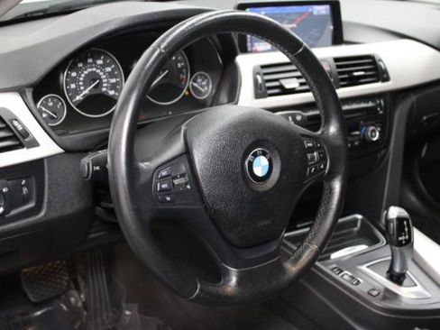 Used 2014 BMW 320i xDrive Sedan image 12