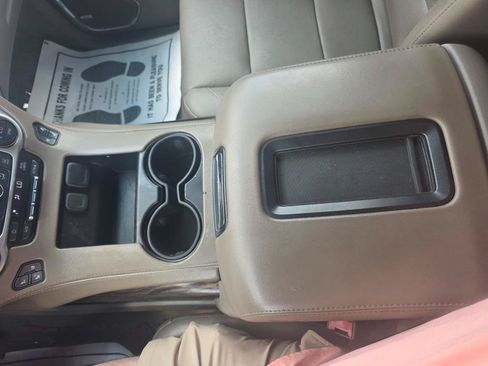 Used 2018 GMC Yukon XL SLT RWD image 18