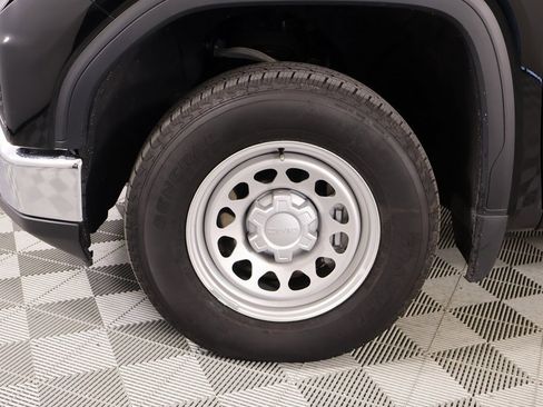 Used 2024 GMC Sierra 1500 Pro w/ Convenience Package image 14