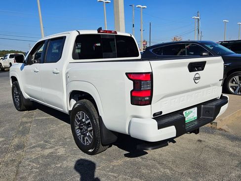 New 2026 Nissan Frontier SV w/ All-Weather Content Package AWD/4WD image 7