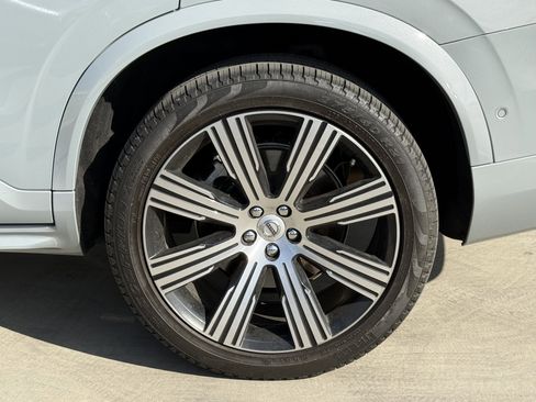 Used 2024 Volvo XC90 B5 Plus image 15
