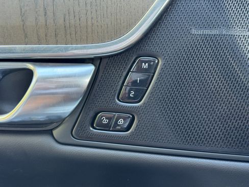 Used 2023 Volvo S90 B6 Plus w/ Protection Package Premier image 18