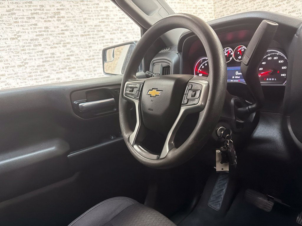 Used 2022 Chevrolet Silverado 1500 Custom w/ Safety Confidence Package RWD image 17