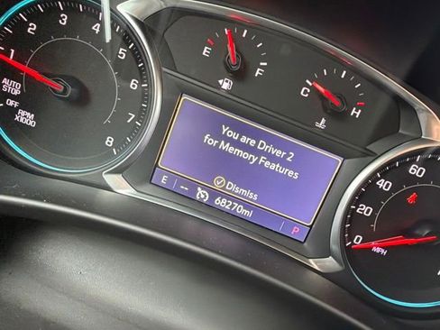 Used 2019 Chevrolet Equinox Premier FWD image 11