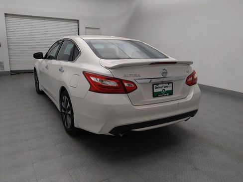 Used 2016 Nissan Altima 2.5 SL w/ 2.5 Technology w/LED Package image 6