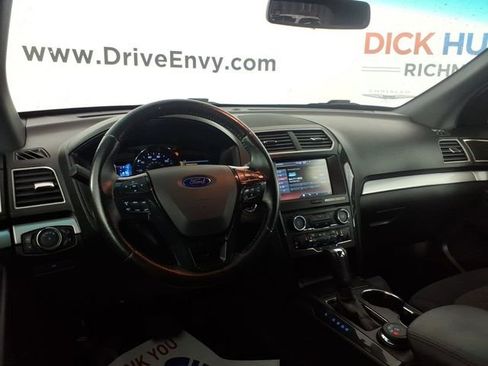 Used 2016 Ford Explorer XLT w/ Equipment Group 201A image 10