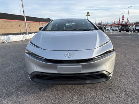 New 2026 Toyota Prius LE image 8