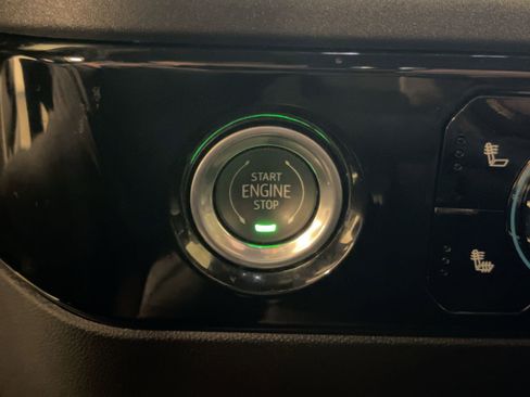 Used 2023 GMC Sierra 1500 Elevation image 26