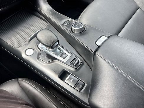 Used 2019 INFINITI QX50 Luxe AWD/4WD image 16