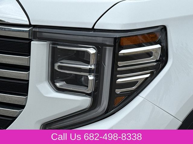Used 2025 GMC Sierra 1500 SLT AWD/4WD image 4