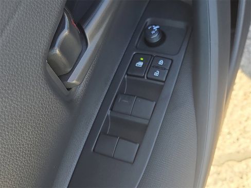 Certified 2025 Toyota Corolla LE image 17