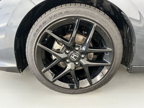 Used 2025 Honda Civic Sport image 34