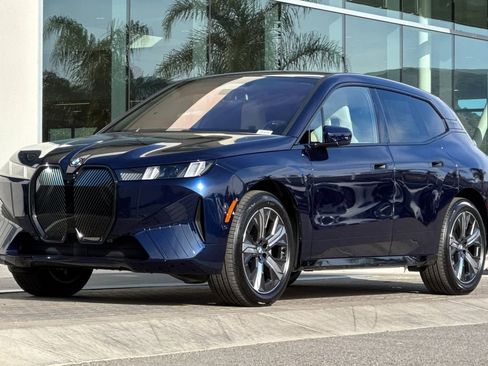 New 2026 BMW iX xDrive60 AWD/4WD image 7