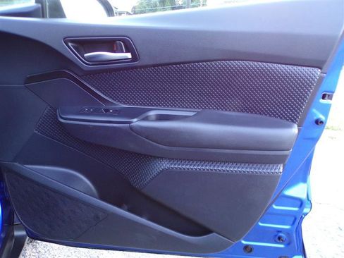 Used 2019 Toyota C-HR LE FWD image 20