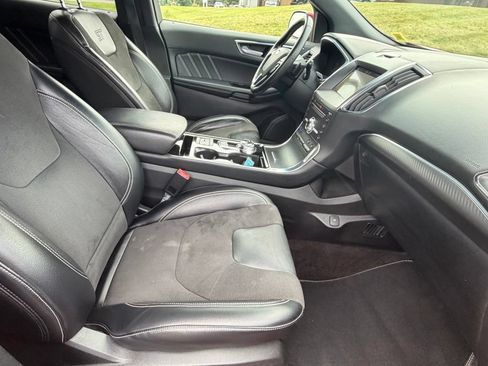 Used 2019 Ford Edge ST w/ Equipment Group 401A AWD/4WD image 42