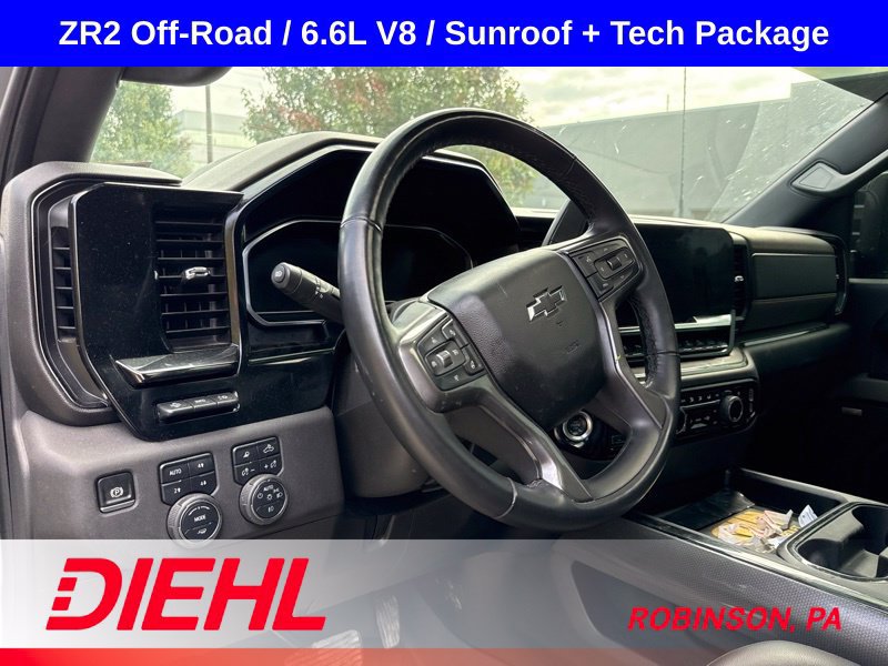 Used 2025 Chevrolet Silverado 2500 ZR2 w/ Technology Package AWD/4WD image 23