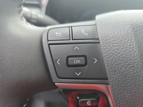 Used 2026 Toyota Camry SE FWD image 16