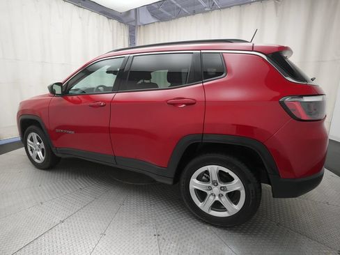 Used 2024 Jeep Compass Latitude AWD/4WD image 32