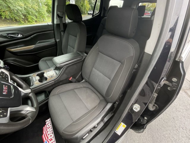 Used 2021 GMC Acadia SLE w/ Driver Convenience Package FWD image 19