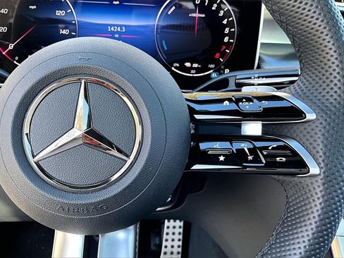 Certified 2025 Mercedes-Benz GLC 350e GLC 350e image 21