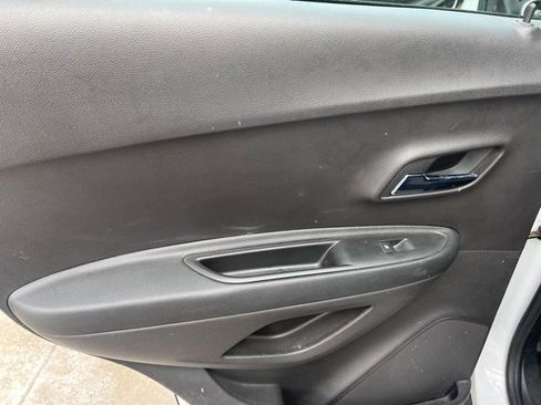 Used 2016 Chevrolet Trax LS w/ LPO, Protection Package image 21