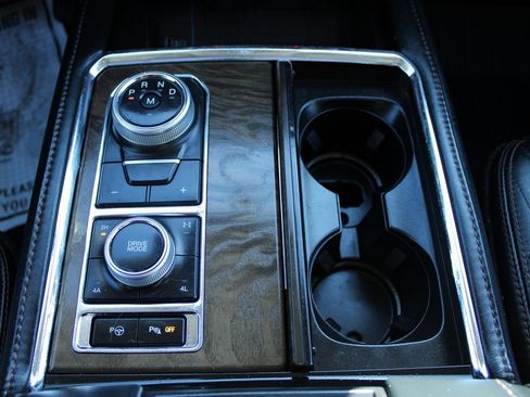 Used 2020 Ford Expedition Max Platinum image 26