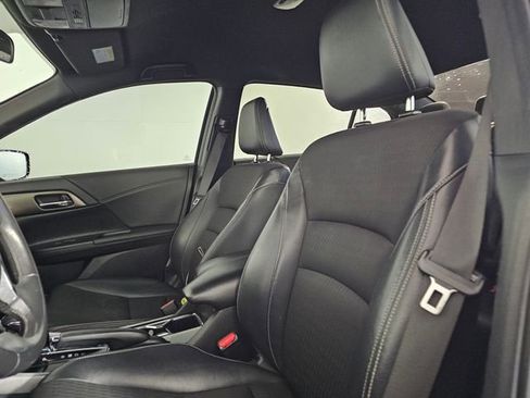 Used 2017 Honda Accord Sport image 22