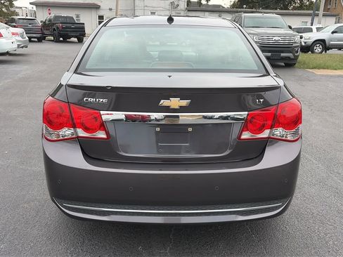 Used 2011 Chevrolet Cruze LT w/ RS Package image 6