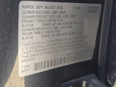 Used 2025 Audi Q5 Premium w/ Convenience Package AWD/4WD image 39