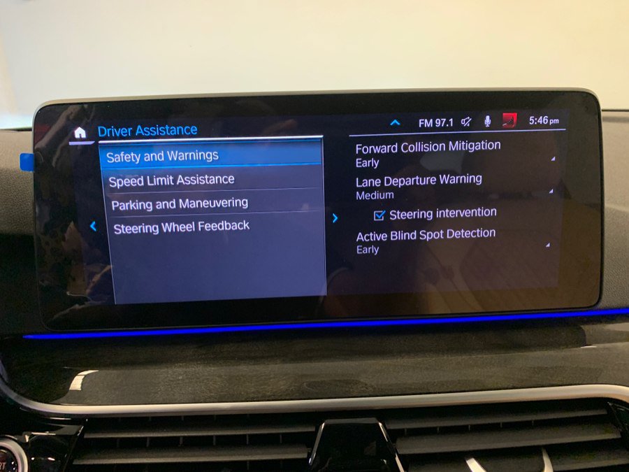 Used 2023 BMW 530i w/ Premium Package RWD image 42