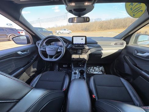 Used 2024 Ford Escape ST-Line image 24