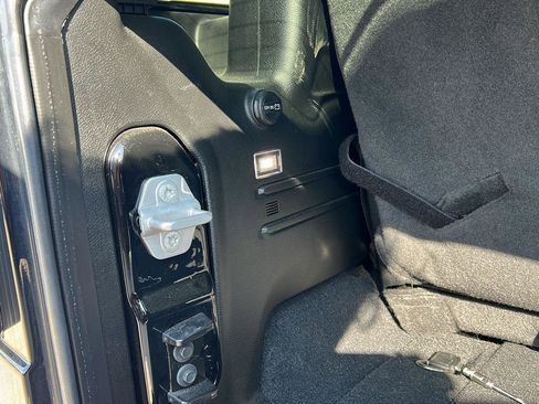 Used 2023 Jeep Wrangler Sport S image 11