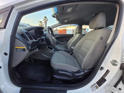 Used 2014 Kia Forte LX FWD image 21