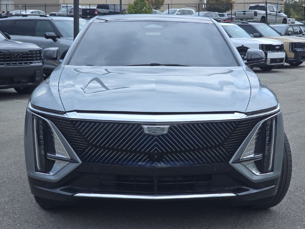 Used 2024 Cadillac Lyriq Tech w/ Driver Assist Package AWD/4WD image 11