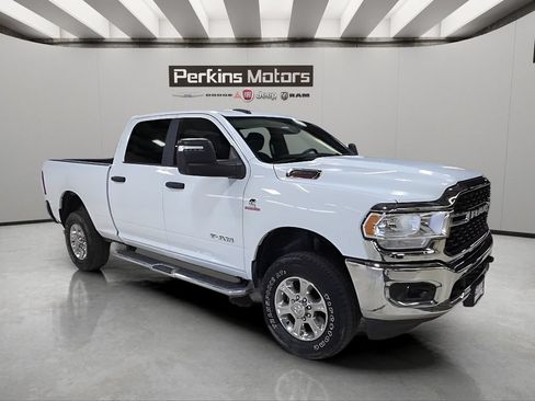 Used 2024 RAM 2500 Big Horn w/ Off Road Package AWD/4WD image 7
