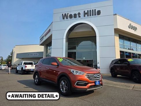 Used 2017 Hyundai Santa Fe Sport FWD image 1