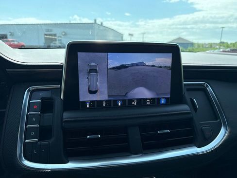 Used 2021 Chevrolet Tahoe RST w/ Luxury Package AWD/4WD image 35