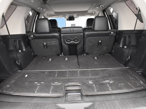 Used 2023 Honda Pilot Touring image 17